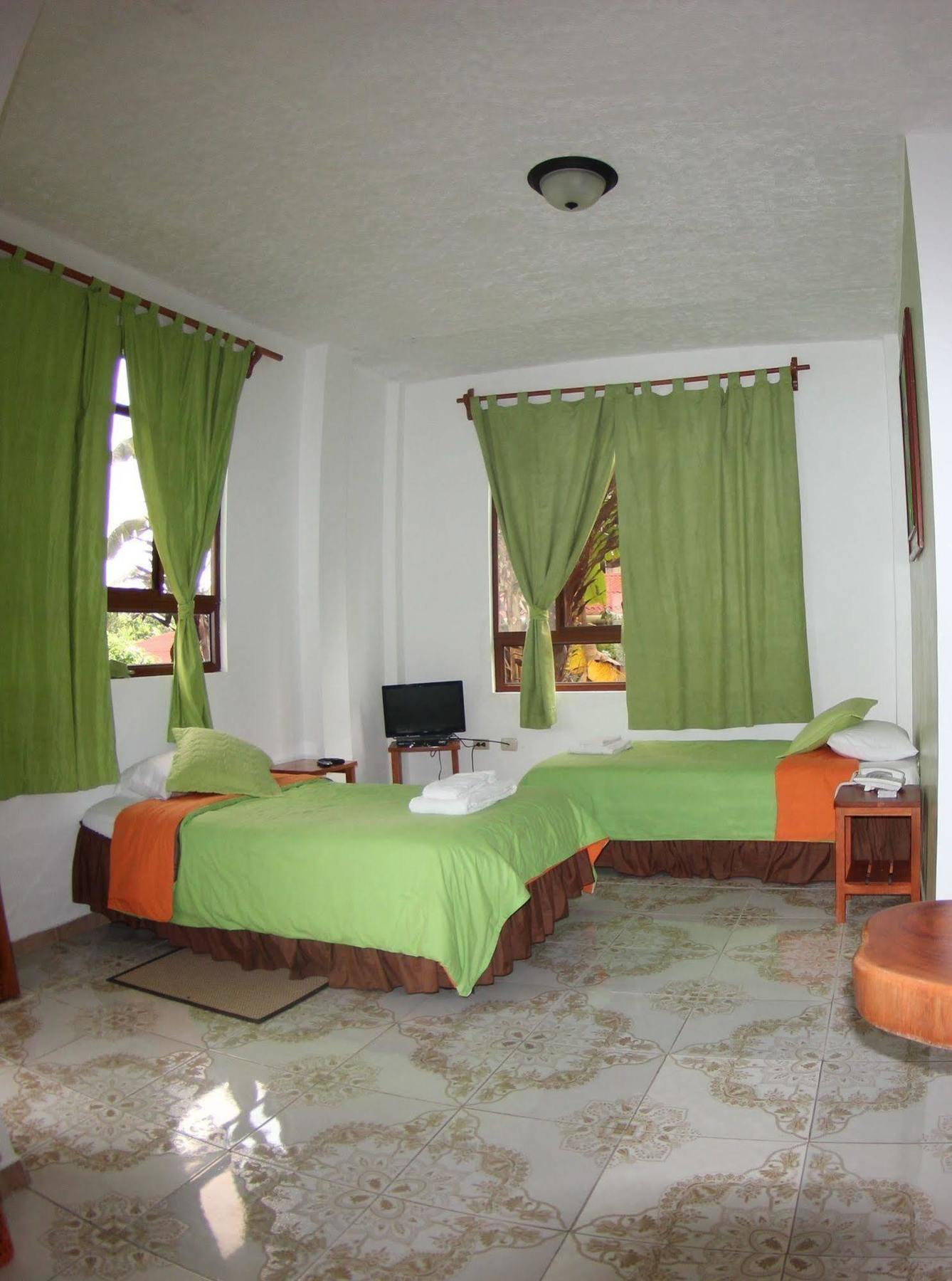 Hotel Twin Galapagos Puerto Ayora  Kültér fotó